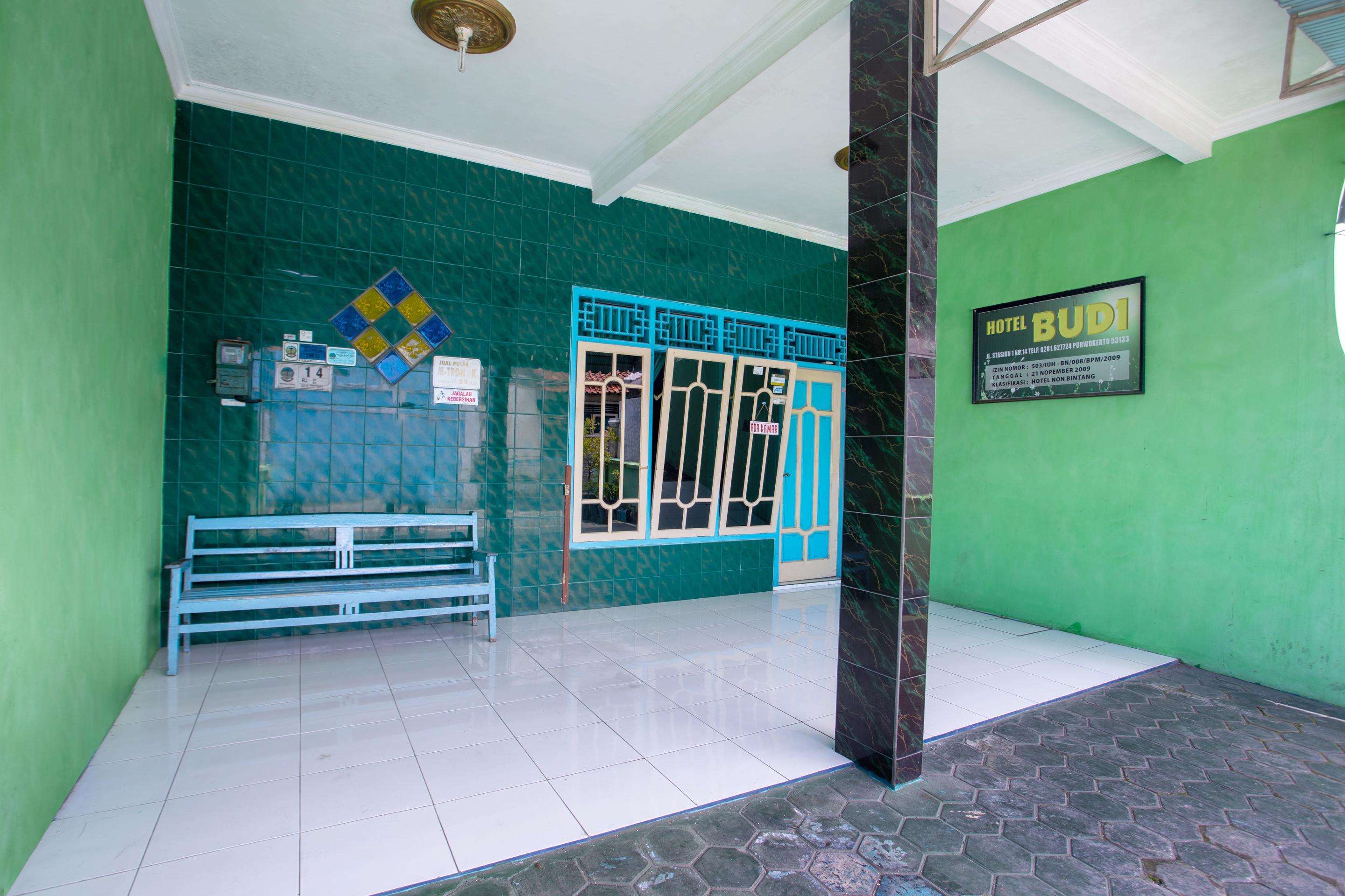 Spot On 2871 Hotel Budi Purwokerto Ngoại thất bức ảnh