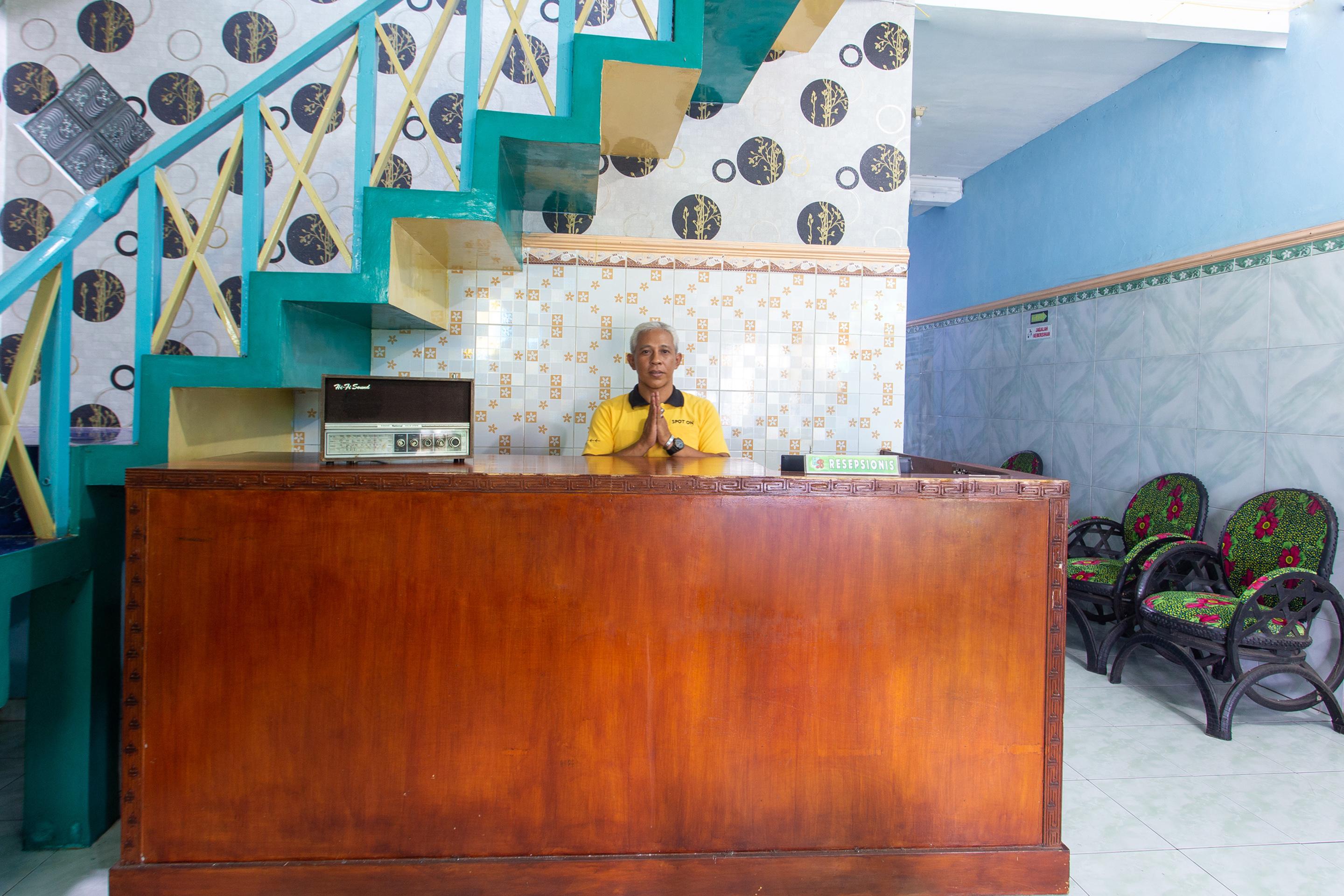 Spot On 2871 Hotel Budi Purwokerto Ngoại thất bức ảnh