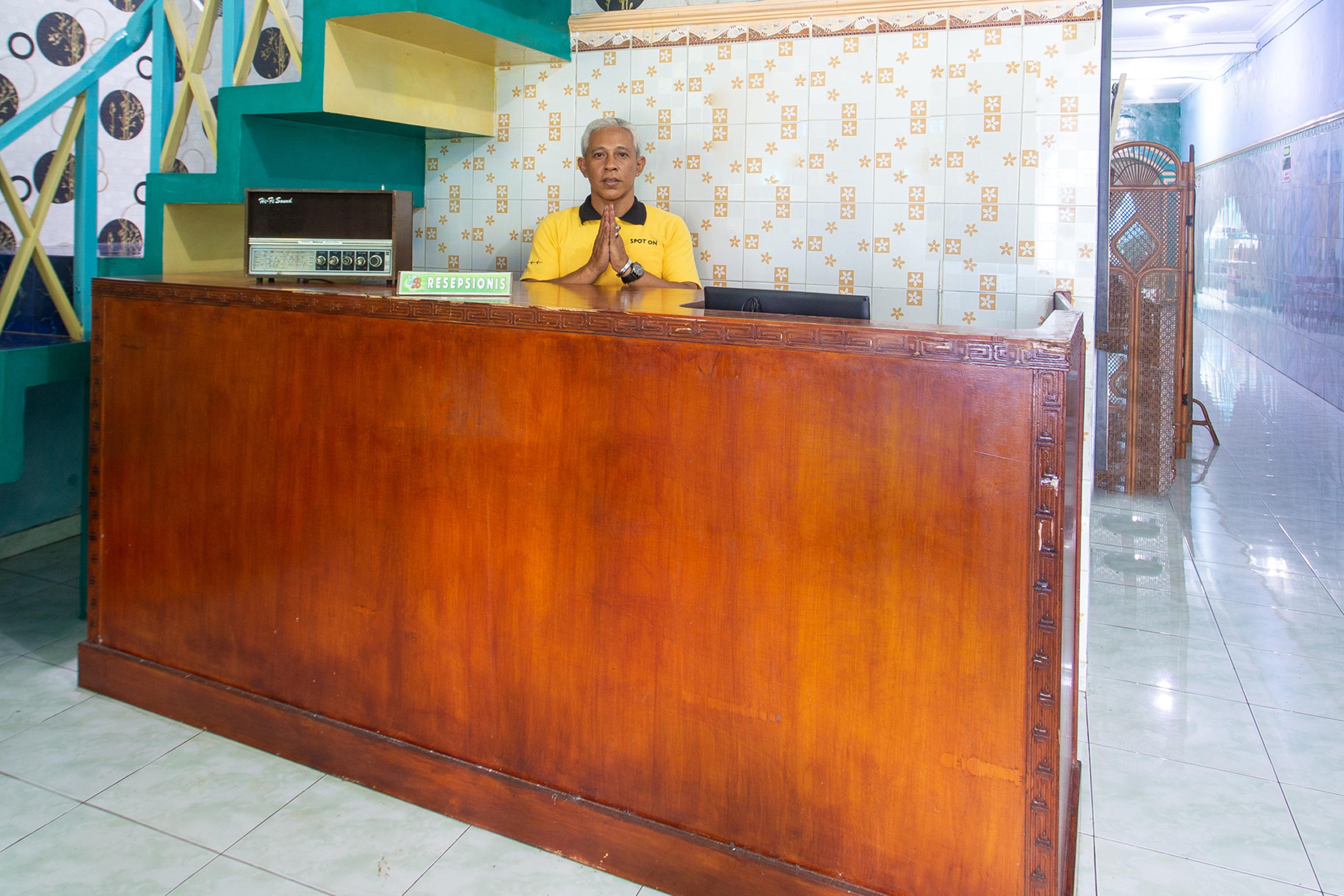 Spot On 2871 Hotel Budi Purwokerto Ngoại thất bức ảnh
