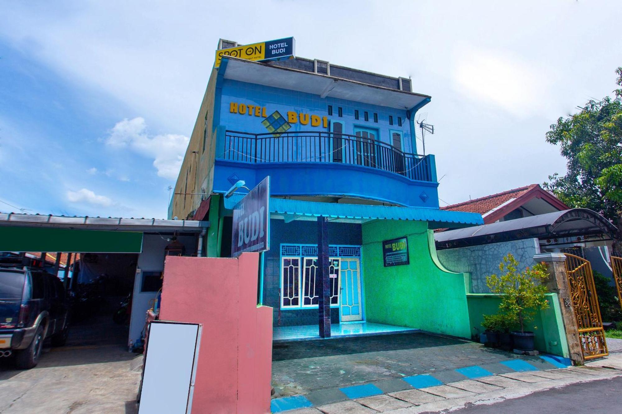Spot On 2871 Hotel Budi Purwokerto Ngoại thất bức ảnh