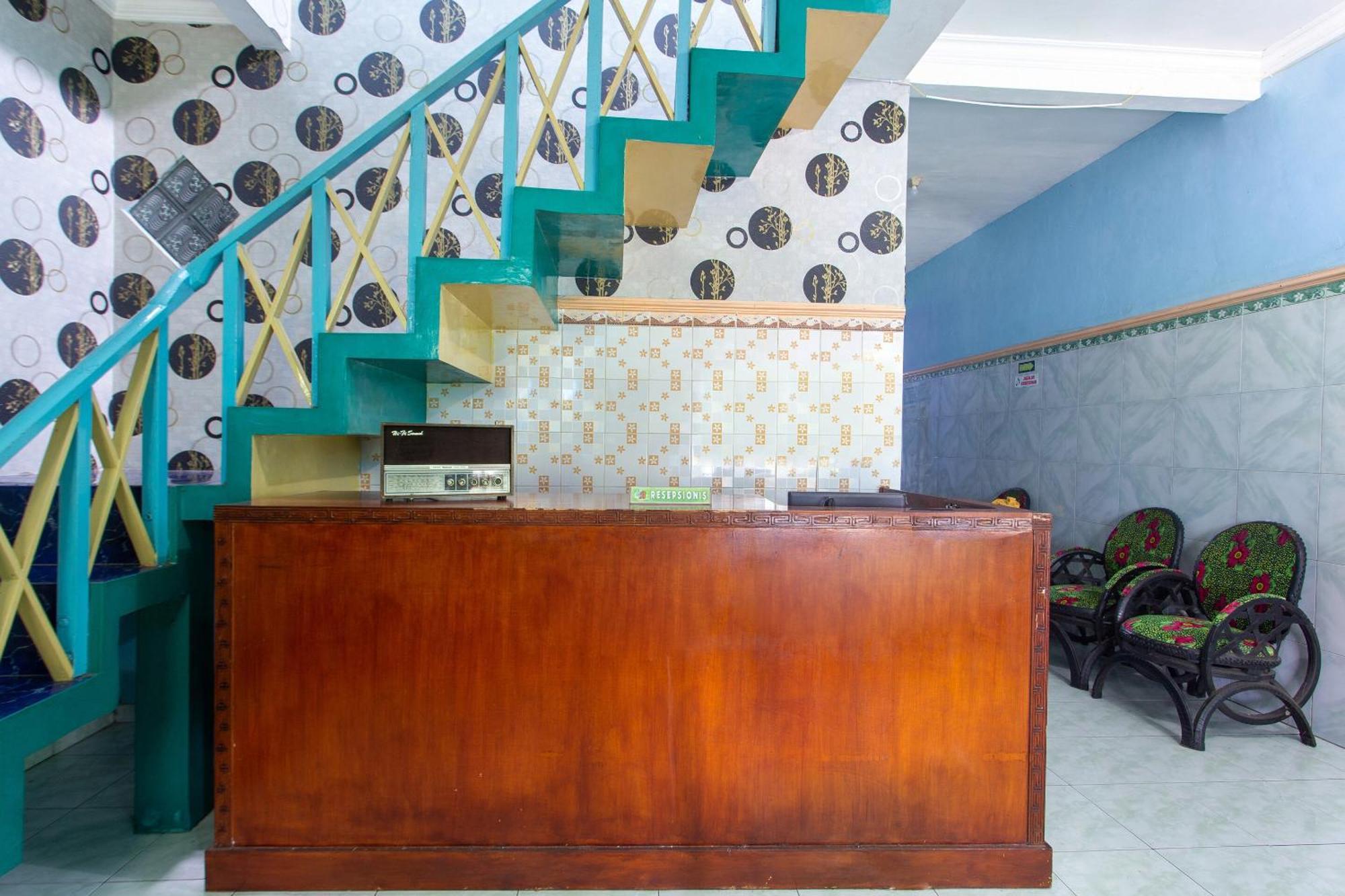 Spot On 2871 Hotel Budi Purwokerto Ngoại thất bức ảnh