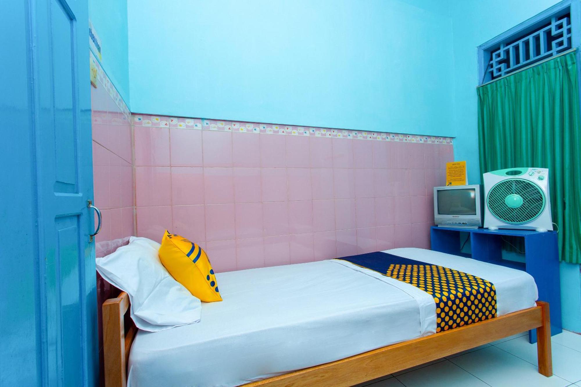 Spot On 2871 Hotel Budi Purwokerto Ngoại thất bức ảnh