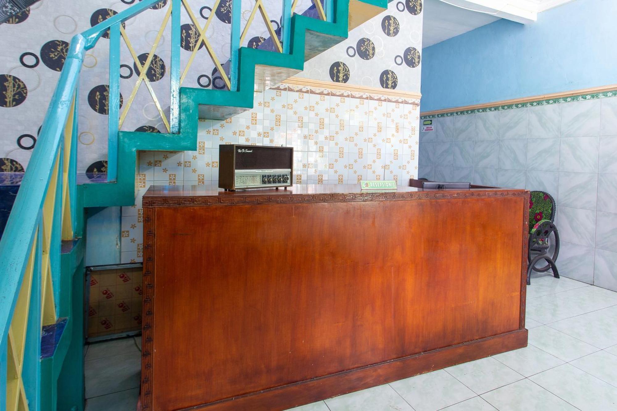 Spot On 2871 Hotel Budi Purwokerto Ngoại thất bức ảnh