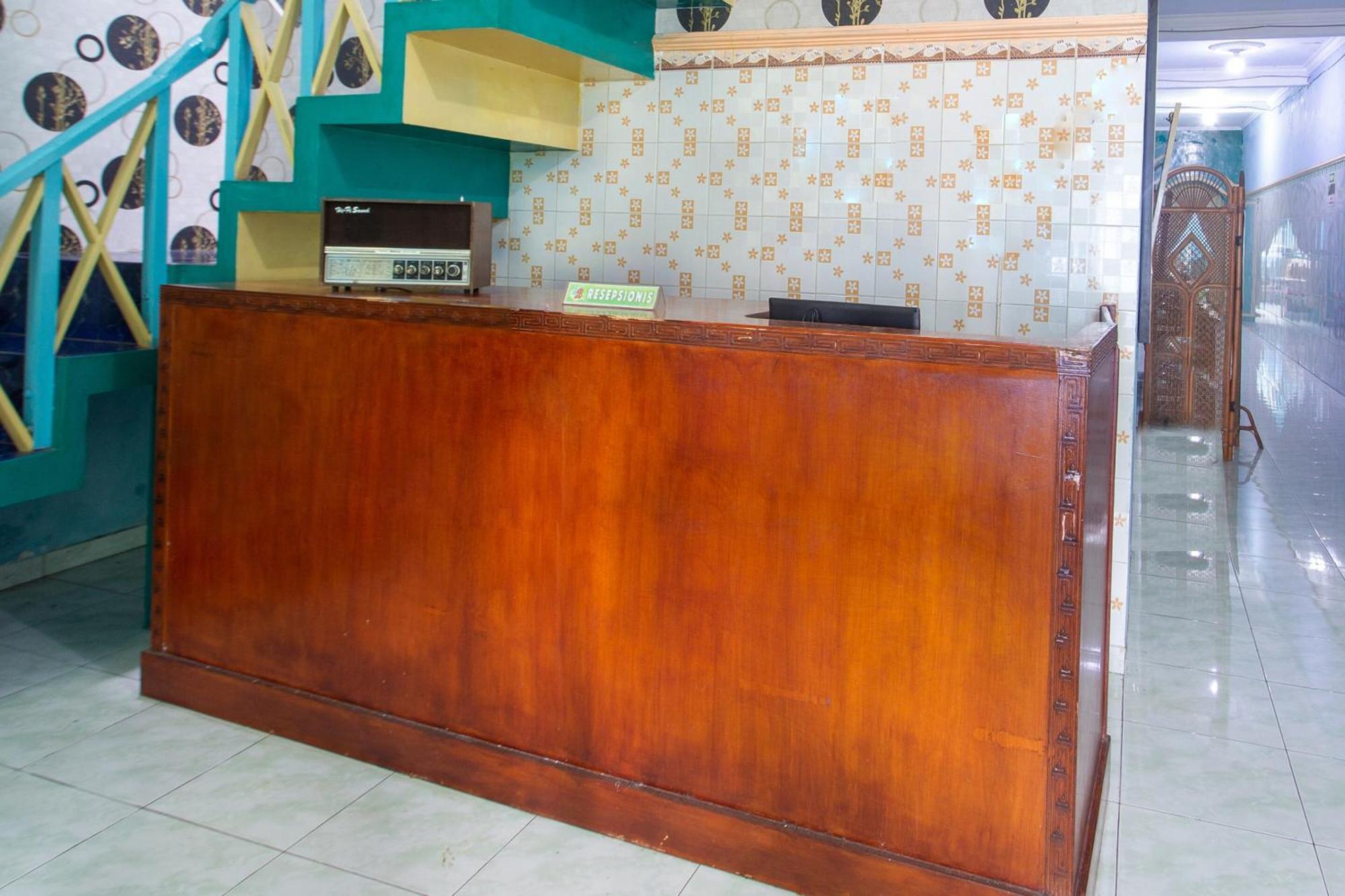 Spot On 2871 Hotel Budi Purwokerto Ngoại thất bức ảnh