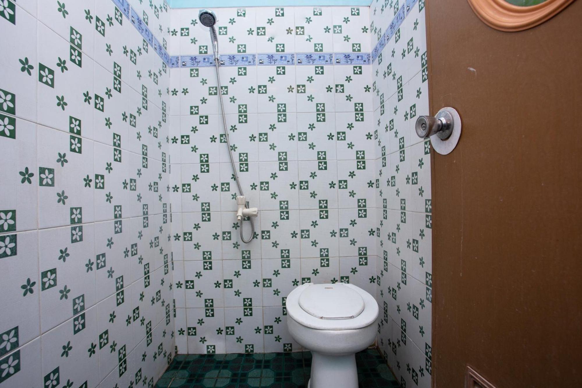Spot On 2871 Hotel Budi Purwokerto Ngoại thất bức ảnh